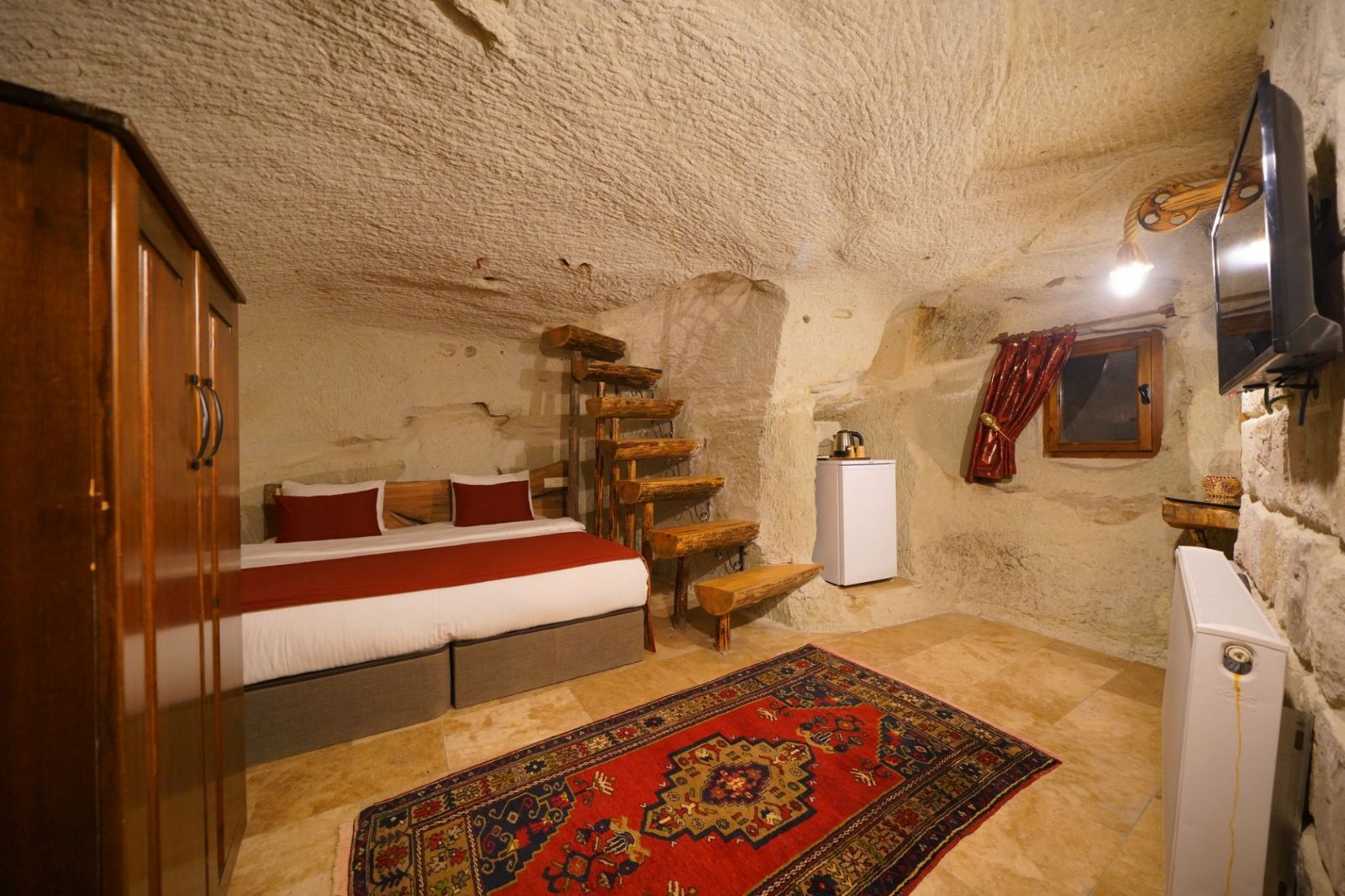 Picture of 1016 Aydel Cave Room